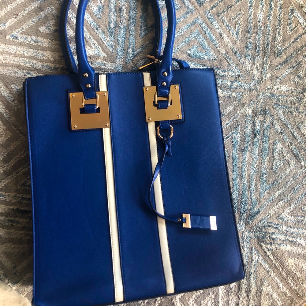 Hand bag